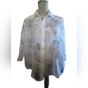 Tay Jay Petite US Women's Size 12p (large) White Blouse Shirt With Sheer Flowers